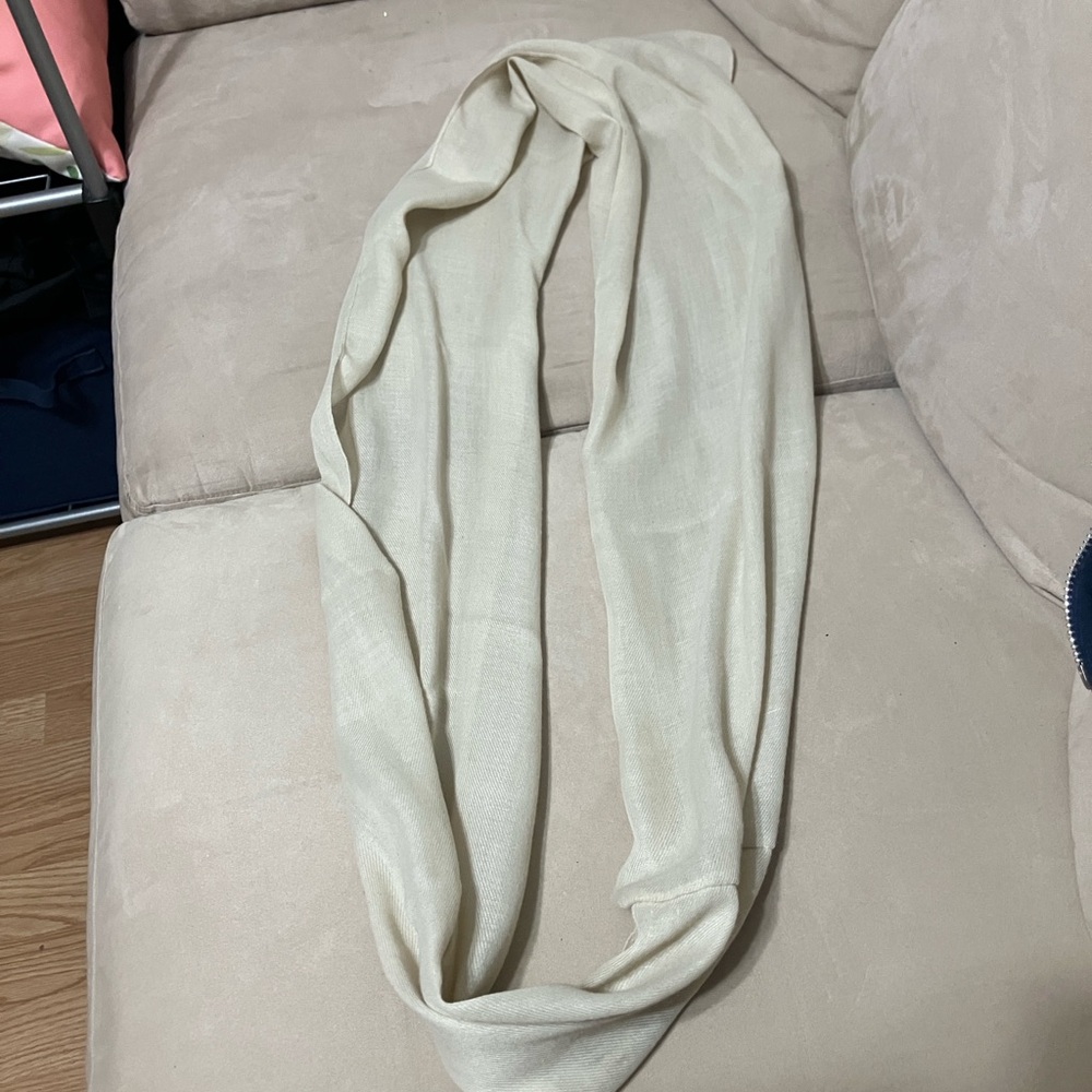 Elegant Cream Infinity Scarf